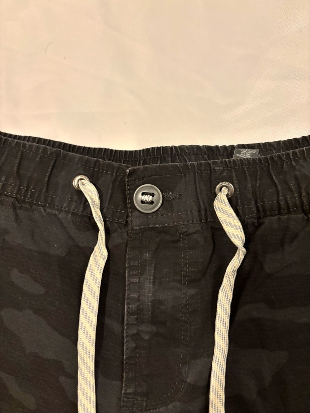 Women’s Vuori Black Camo Hybrid Shorts with White Drawstring - Picture 3 of 5